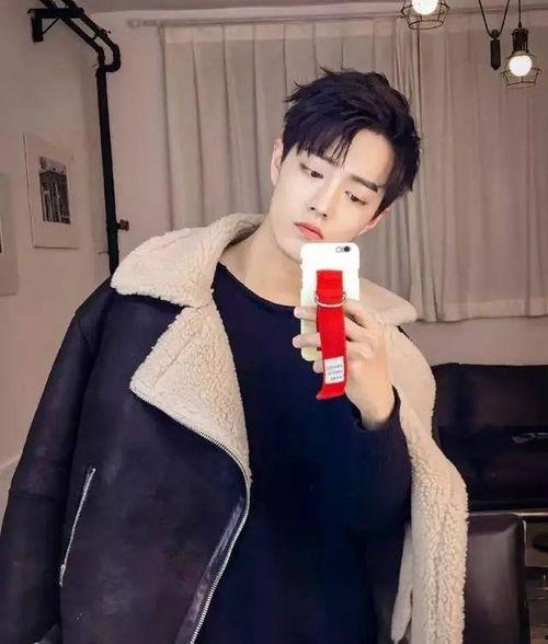 热搜娱乐吃瓜博主,热搜吃瓜博主带你探秘明星幕后故事